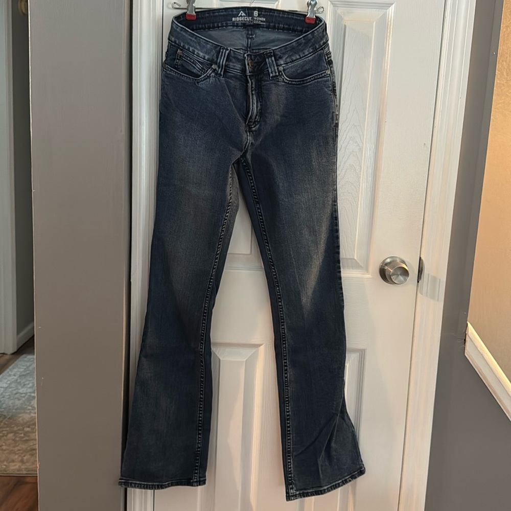 Ridgecut women’s tough wear boot cut jeans size size 6